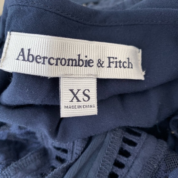 💵A&F Lace Lined Dress - Picture 5 of 6